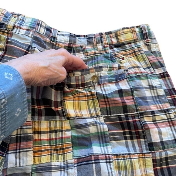 Tommy Hilfiger Men's Patchwork
Madras Plaid Shorts Multicolor Size 40 - Picture 2 of 9